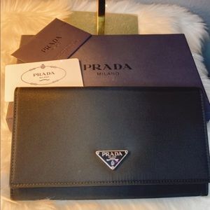 PRADA Wallet